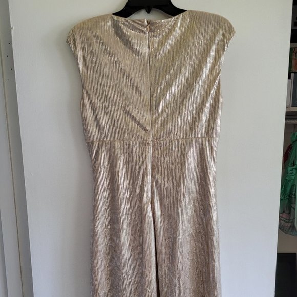 Dress - Picture 4 of 4